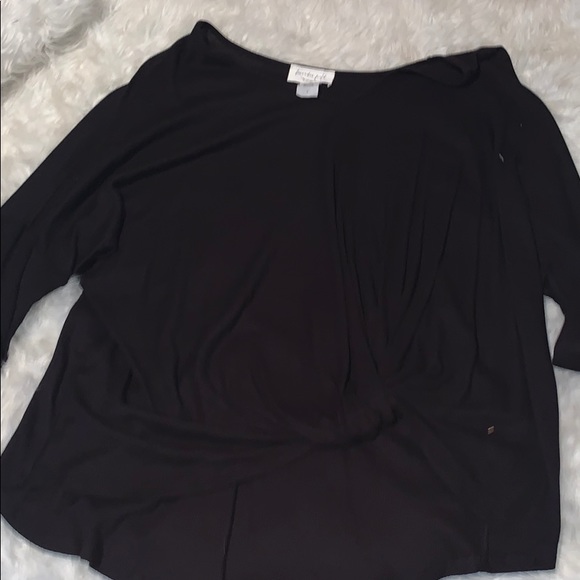 lavender field Tops - Black Sweater